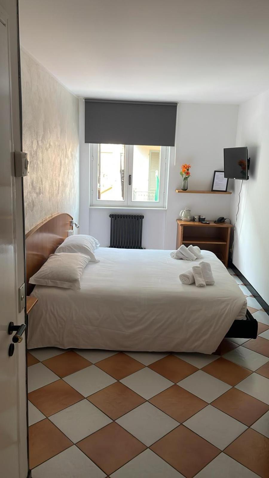 Hotel Montecodeno Варена Екстериор снимка